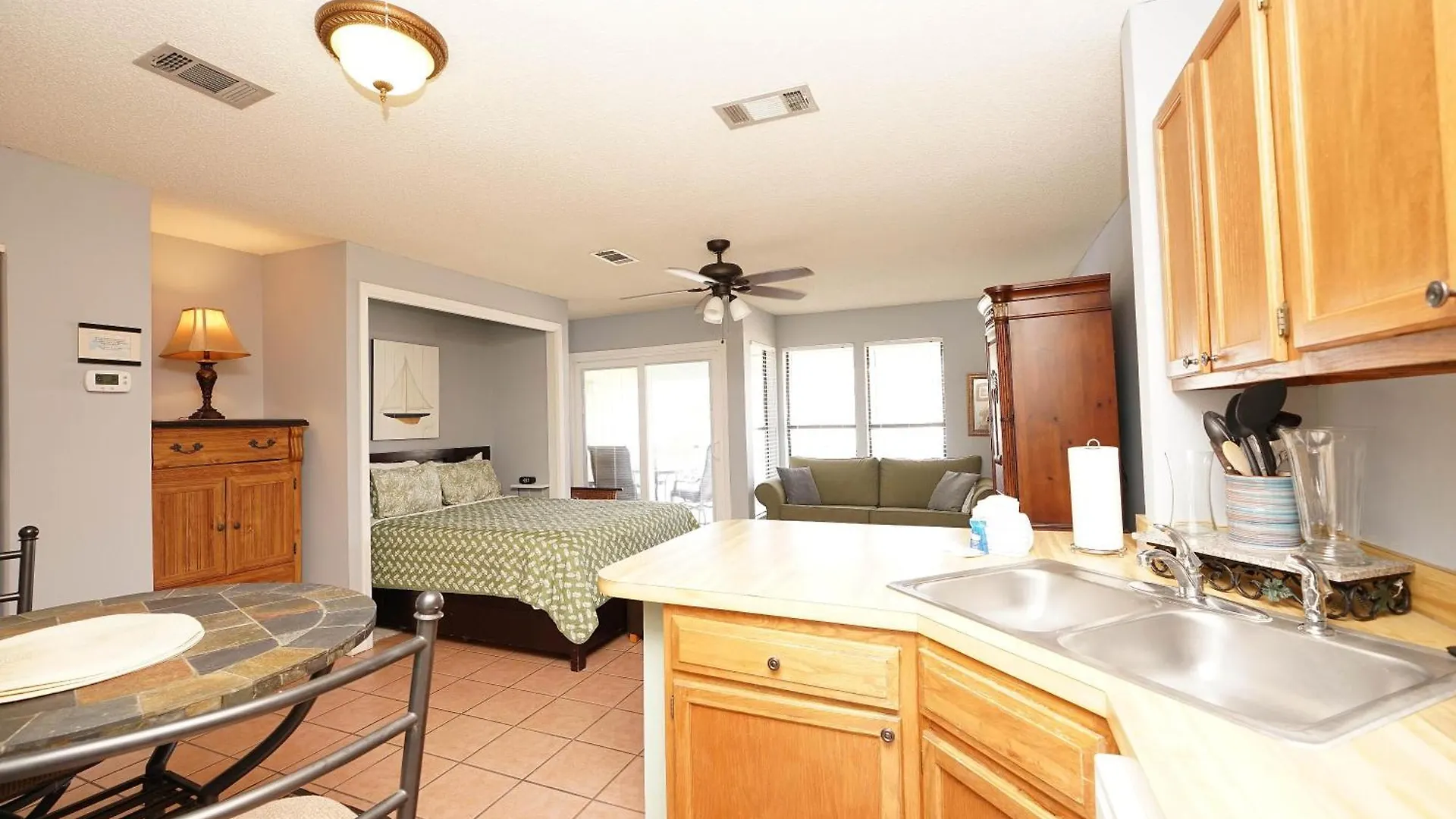 Sandpiper Cove 8221 Destin 0*,  United States